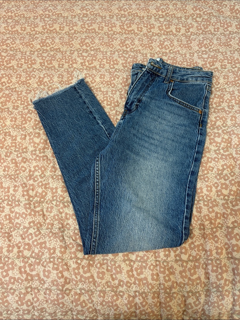 BDG High-Rise Slim Straight Jeans in Medium Blue Wash
